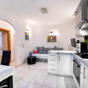  Apartamento Happy In Center 10 Min Walk From Bacvice Croacia